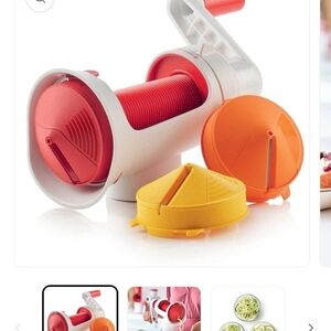 Tupperware Spiralizer + Base * New *